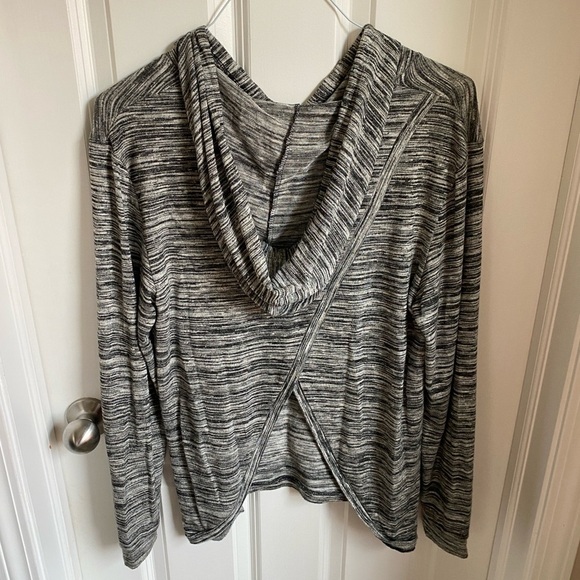 Mossimo Supply Co Grey Hoodie - Picture 4 of 4